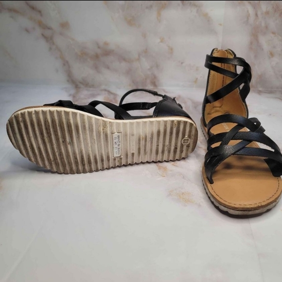 Girls gladiator sandals (both pairs) - Picture 10 of 10